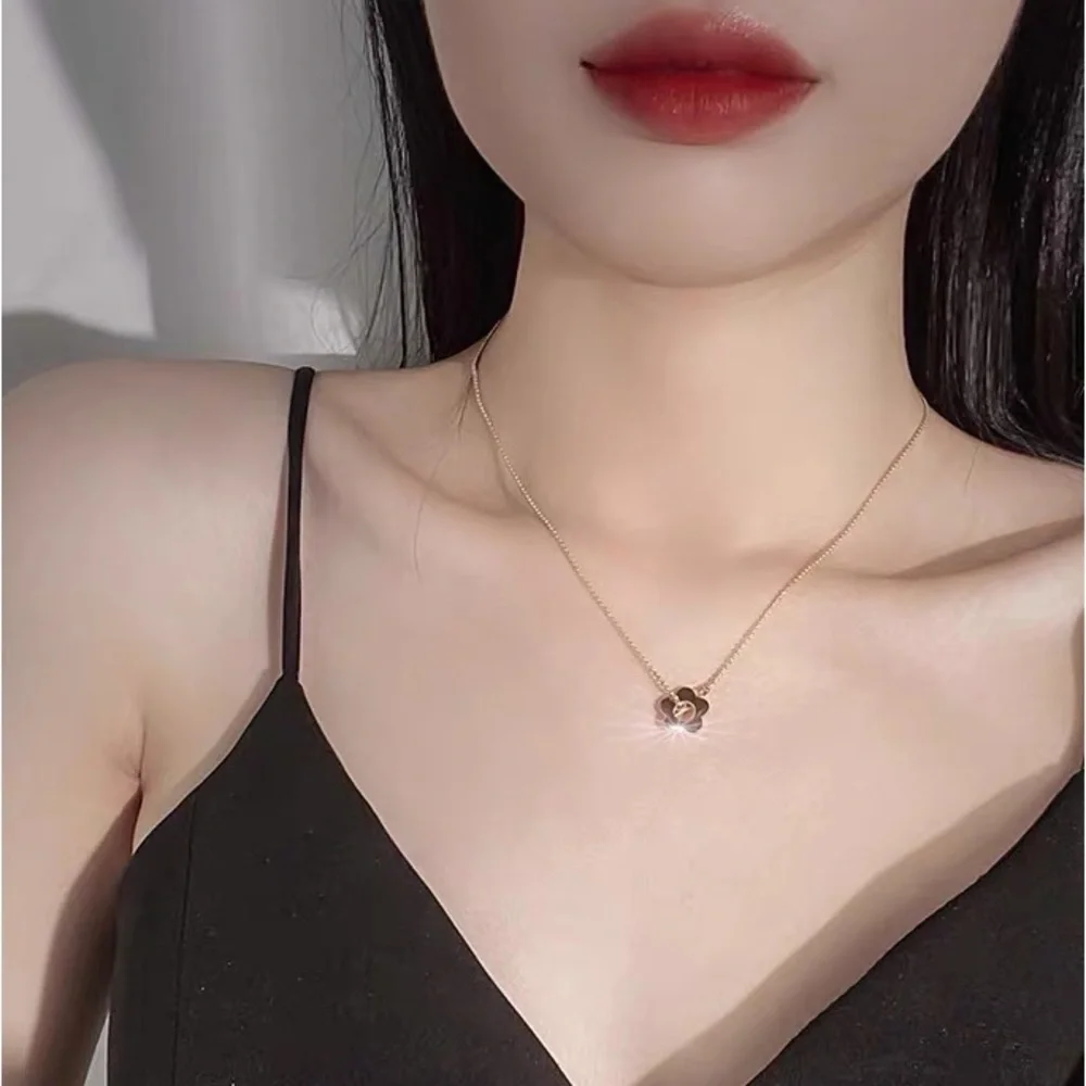 💎 BOGO❗️Summer Flower gold plated titanium steel necklace easy loop